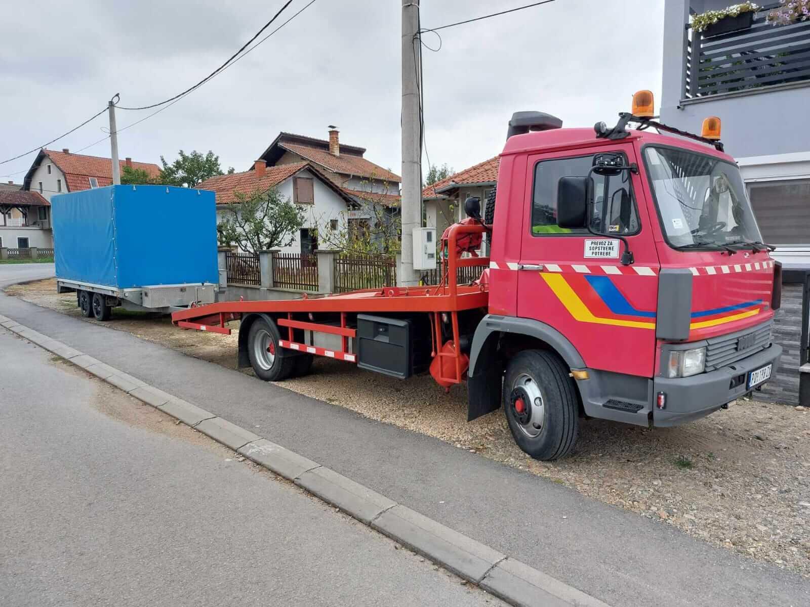 Red Tow Truck Image